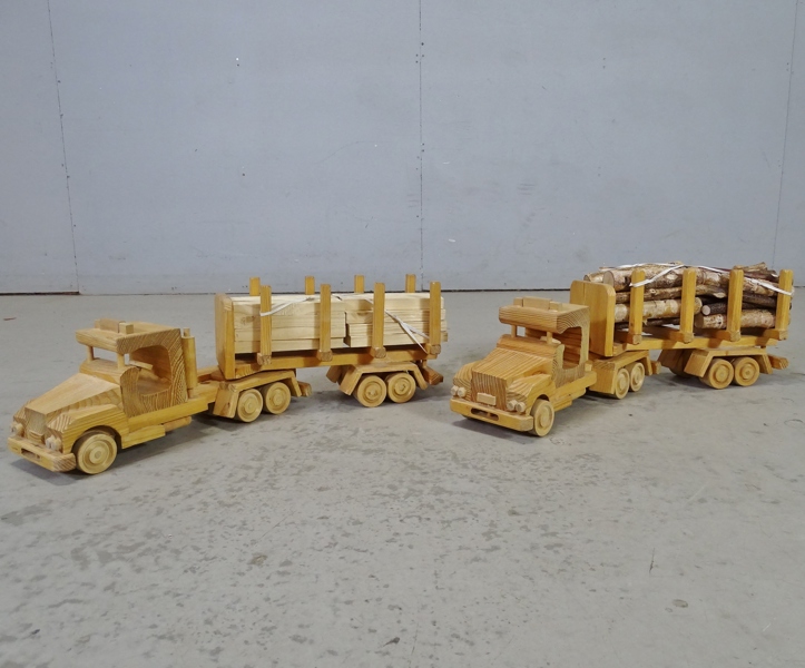 2 st. bilmodeller "Timmerbil" 19/2000-tal