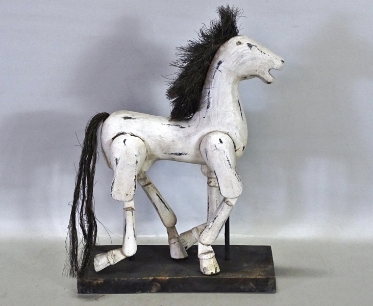 Figurin, häst, trä, 2000-tal