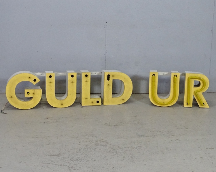 Neonskylt "GULD" "UR"