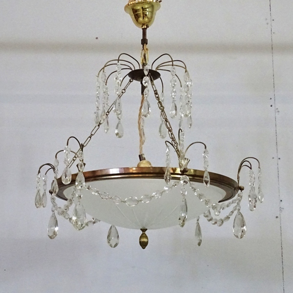 Taklampa med glaskupa, 19/2000-tal