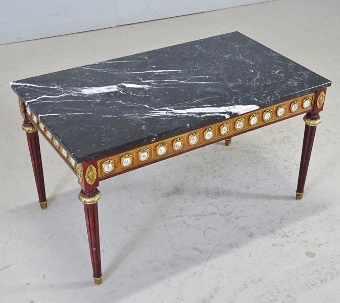 Soffbord, Gustaviansk stil, 1900-tal