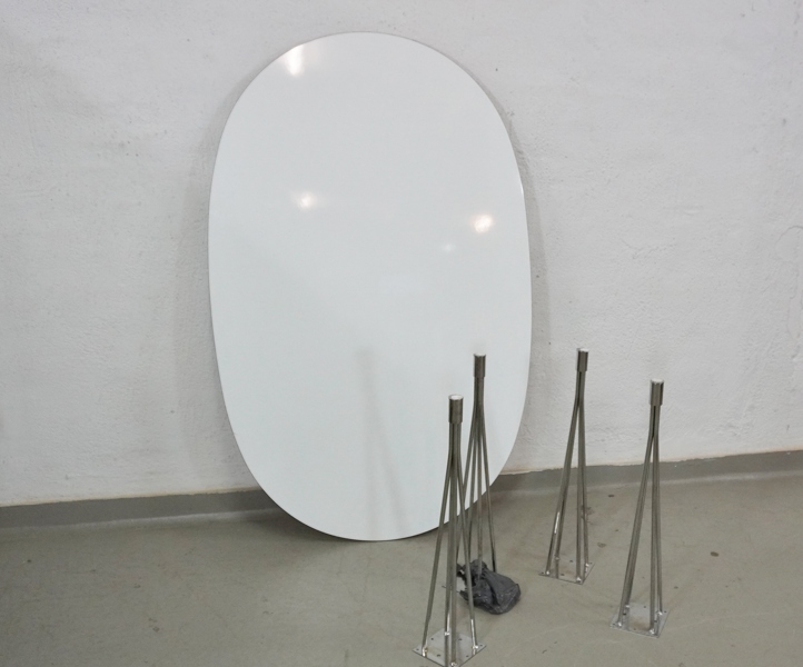 Matbord, elipsformat, 2000-tal