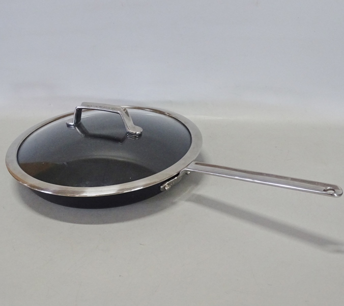 Stekpanna med lock, Scanpan, Danmark