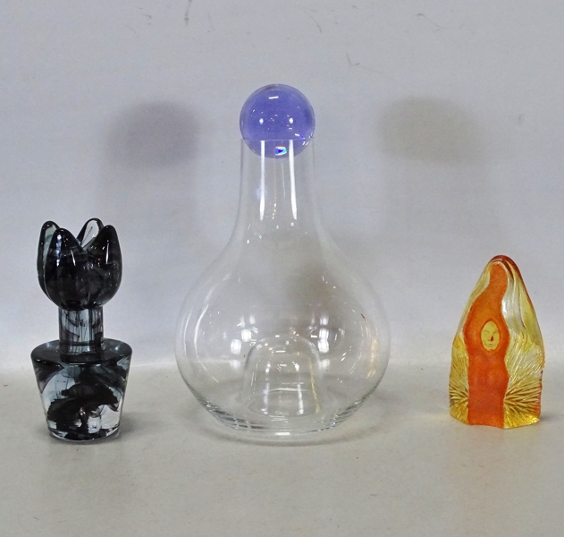 Vinkaraff samt 2 st. glasskulpturer, Design House, Kosta Boda samt Målerås