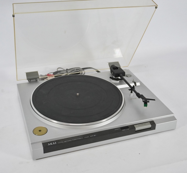 Vinylspelare, Akai
