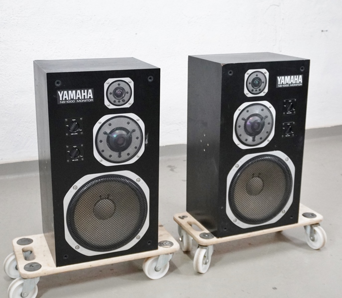 1 par högtalare, Yamaha
