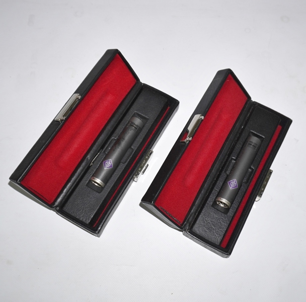 2 st mikrofoner, Neumann