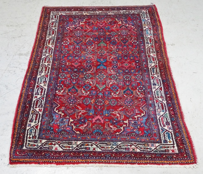 Handknuten matta, orientalisk