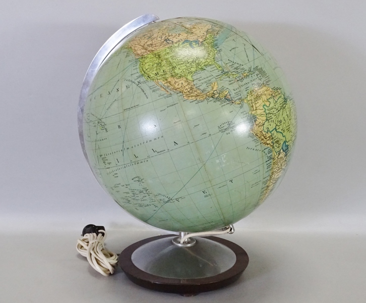 Jordglob, glas, 1900-tal