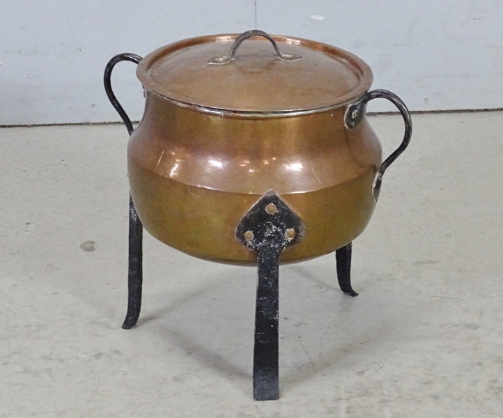 Gryta, koppar, på ben, 1900-tal