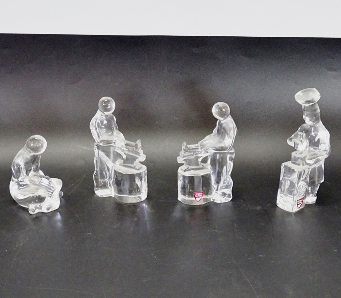 4 st. glasskulpturer "Skråyrken" Olle Alberius, Orrefors