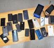 Parti mobiltelefoner, olika fabrikat