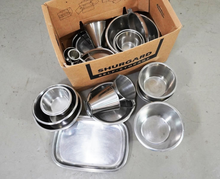 Parti rostfria föremål, mestadels Sverige