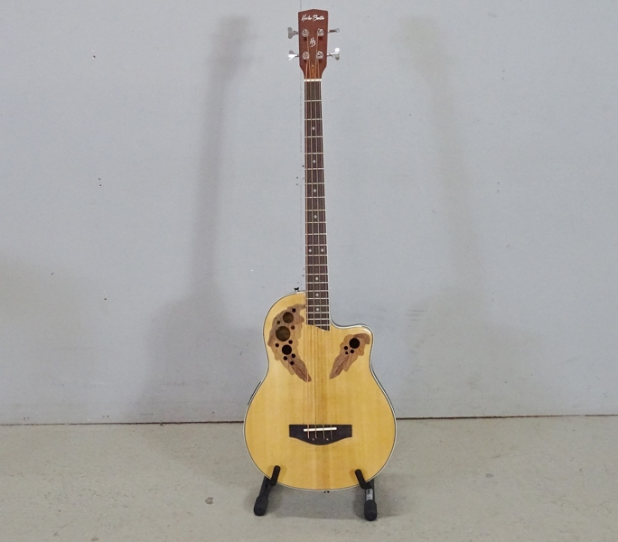 Halvakustisk basgitarr, Harley Benton