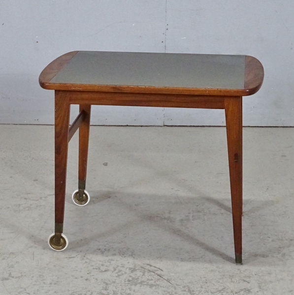 Sidobord, med hjul, 1900-tal