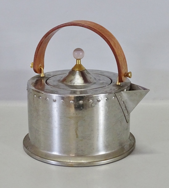 Tekanna "Ottoni" Carsten Jørgensen, Bodum