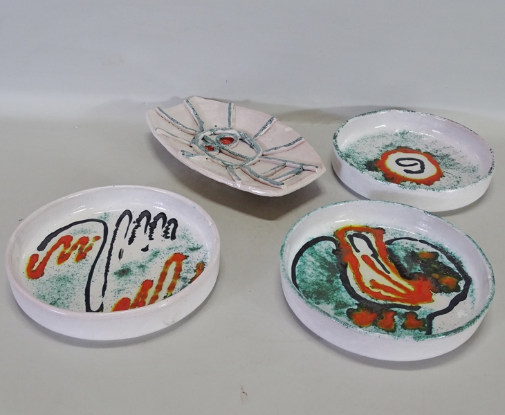 4 st. fat, oidentifierat fabrikat, 1900-tal