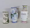 3 vaser samt 2 figuriner, orientaliska, Kina