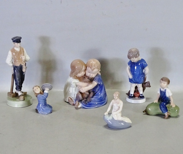 6 st. figuriner "Barn samt Den lilla sjöjungfrun" Royal Copenhagen, Danmark, 1900-talets andra hälft
