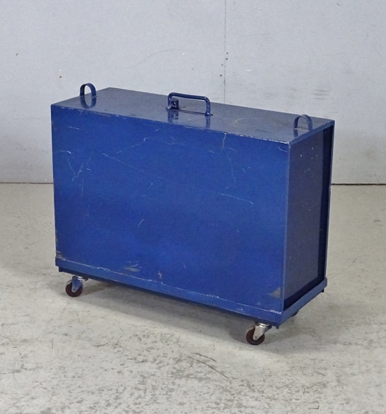 Verktygsvagn, på hjultrissor