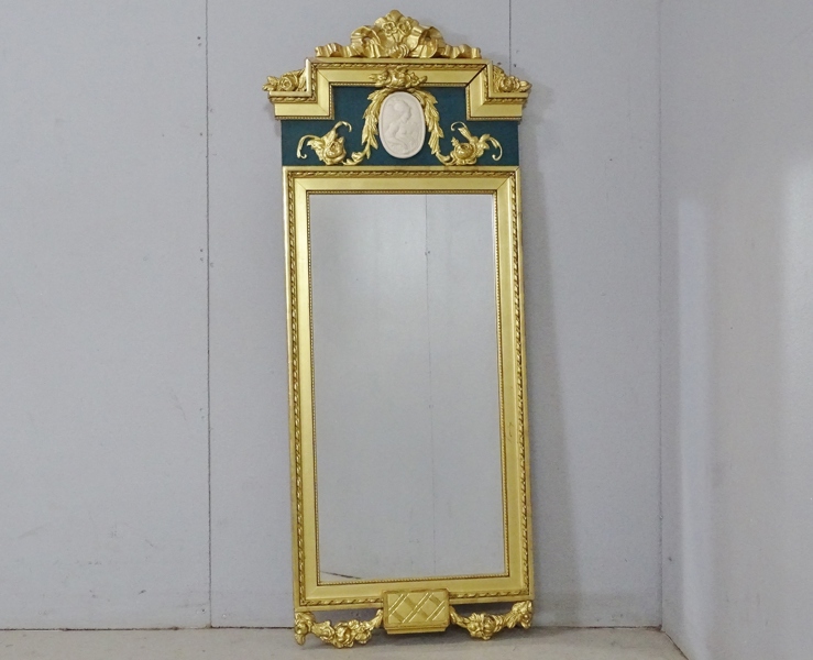 Väggspegel, gustaviansk stil, 1900-tal