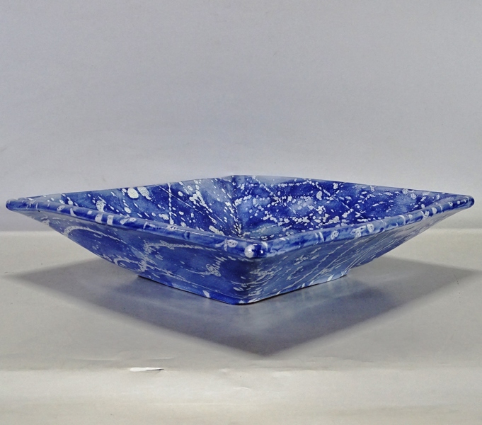 Skålfat, möjligen Spanien, 19/2000-tal