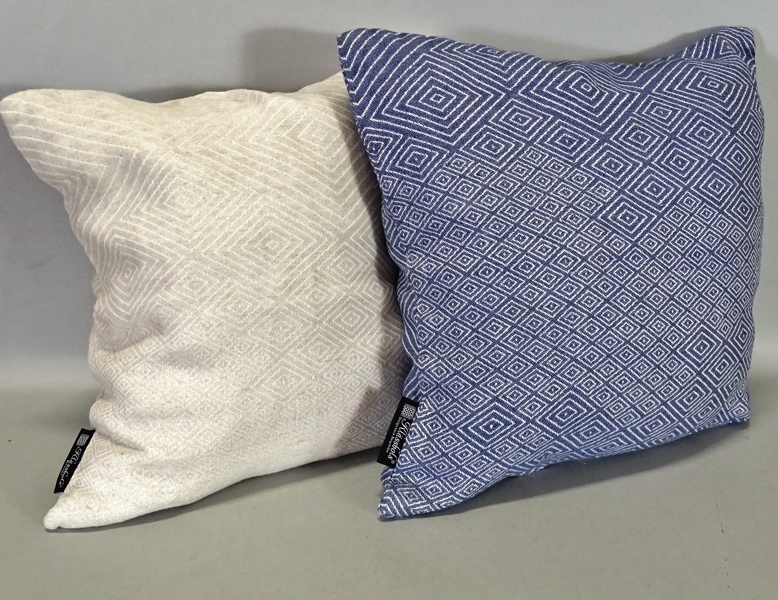 2 st. kuddar, Klässbols, design Lena Bergström